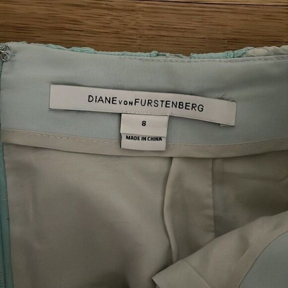 Diane von Furstenberg "Clyde" Lace Mini Skirt Sz 8 - Picture 4 of 8